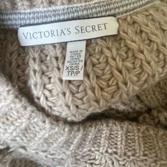 Victoria’s Secret Batwing Sweater - Picture 3 of 3